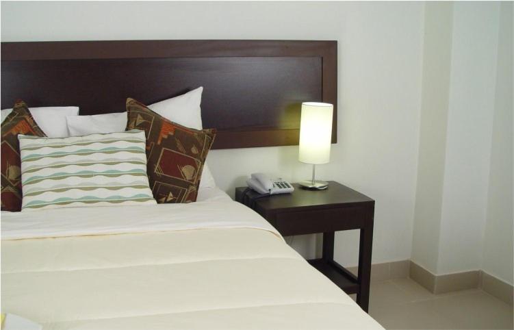 Hotel Boulevard Plaza Pucallpa Bagian luar foto