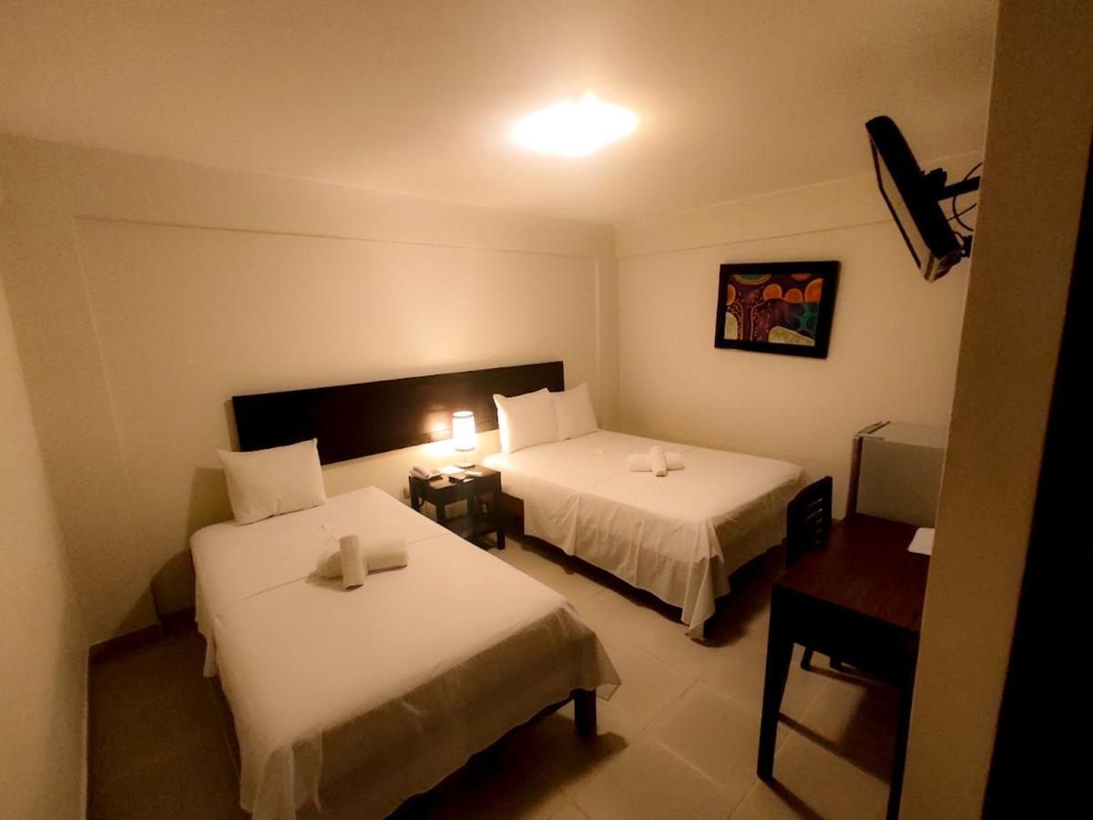 Hotel Boulevard Plaza Pucallpa Bagian luar foto